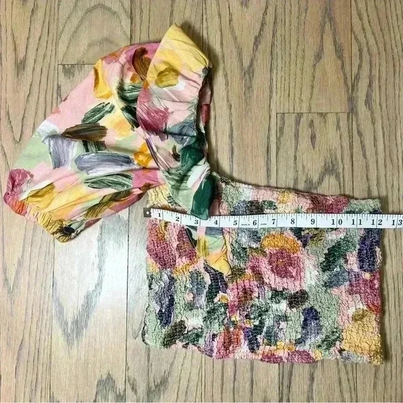 ZARA Women’s One Sided Puff Sleeve Smocked Floral Crop Top Size X-Small - Picture 8 of 10